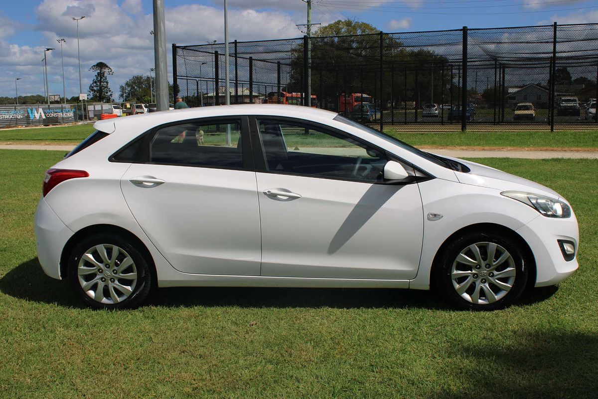 2014 HYUNDAI i30 ACTIVE 6 SP AUTOMATIC 5D HATCHBACK 4CYL