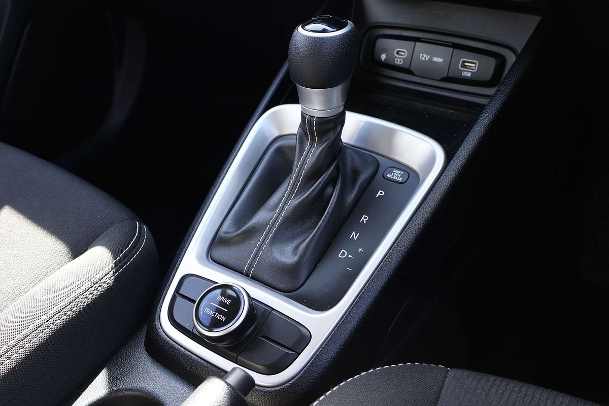 2025 Hyundai Venue Active QX.V5