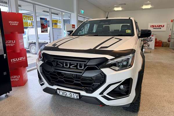 2025 Isuzu D-MAX BLADE 4X4