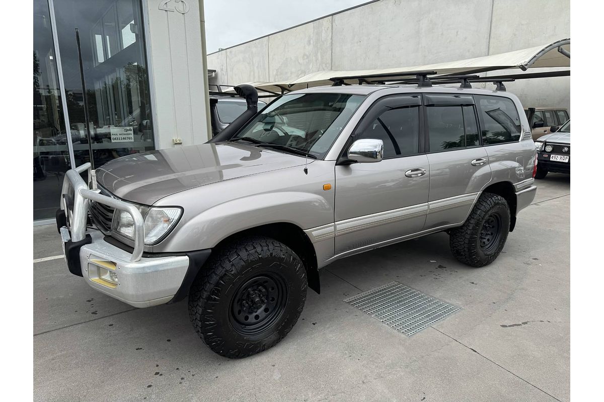 2004 Toyota Landcruiser Sahara HDJ100R