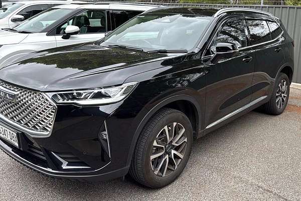 2024 GWM Haval H6 Lux B01 thumb-3