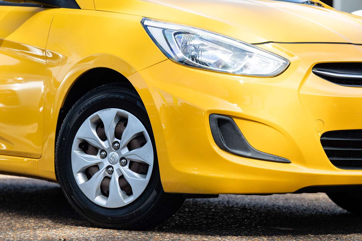 2014 Hyundai Accent Active RB2