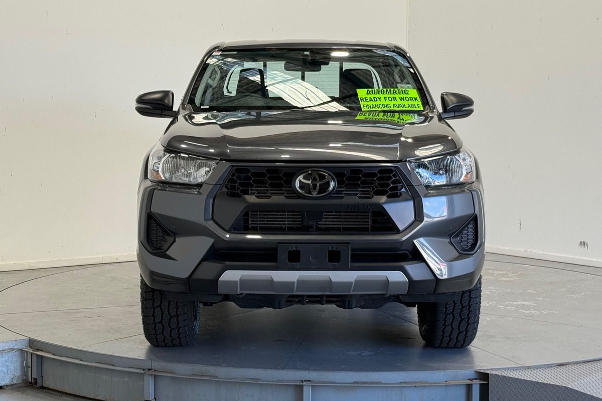 2024 Toyota Hilux SR (4x4) GUN126R FACELIFT 4X4