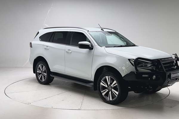 2023 Isuzu MU-X LS-T thumb-1