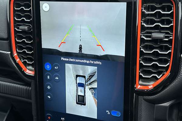 2025 Ford Ranger Raptor 4X4 3.0L thumb-16