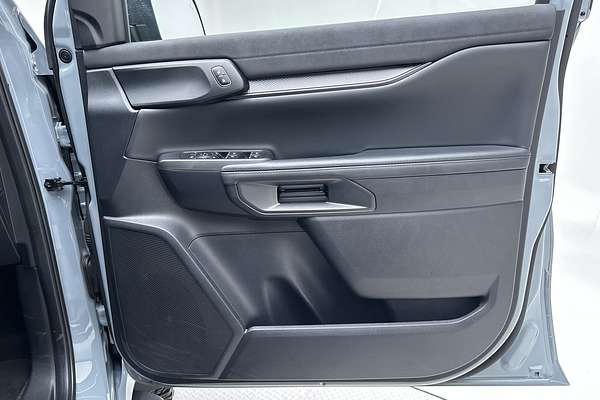 2025 Ford Ranger Raptor 4X4 3.0L thumb-18