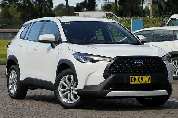 2024 Toyota Corolla Cross GX MXGH10R