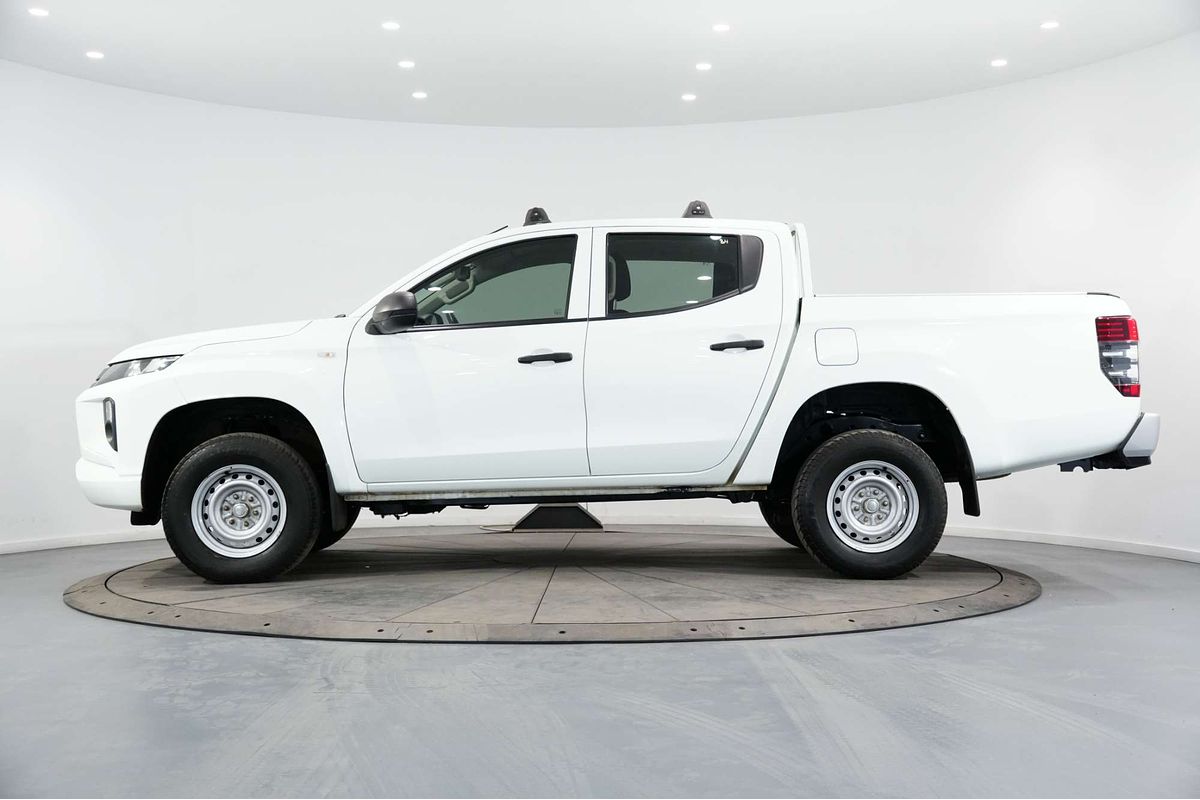 2019 Mitsubishi Triton GLX ADAS MR 4X4