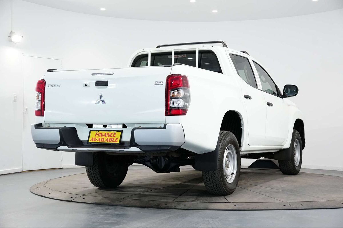 2019 Mitsubishi Triton GLX ADAS MR 4X4