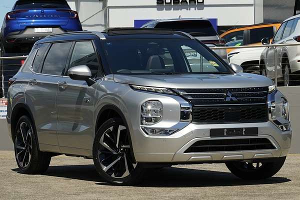 2025 Mitsubishi Outlander PHEV Exceed Tourer ZM