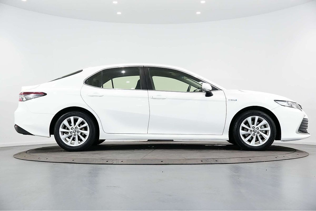 2021 Toyota Camry Ascent AXVH70R