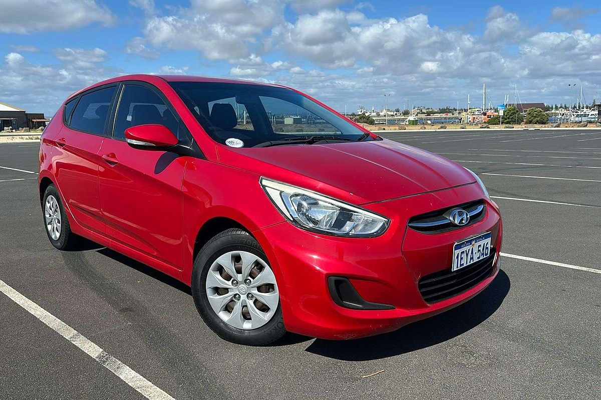 2015 Hyundai Accent Active RB2