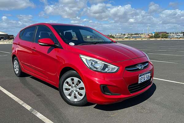 2015 Hyundai Accent Active RB2
