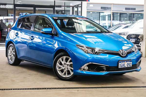 2017 Toyota Corolla Ascent Sport ZRE182R