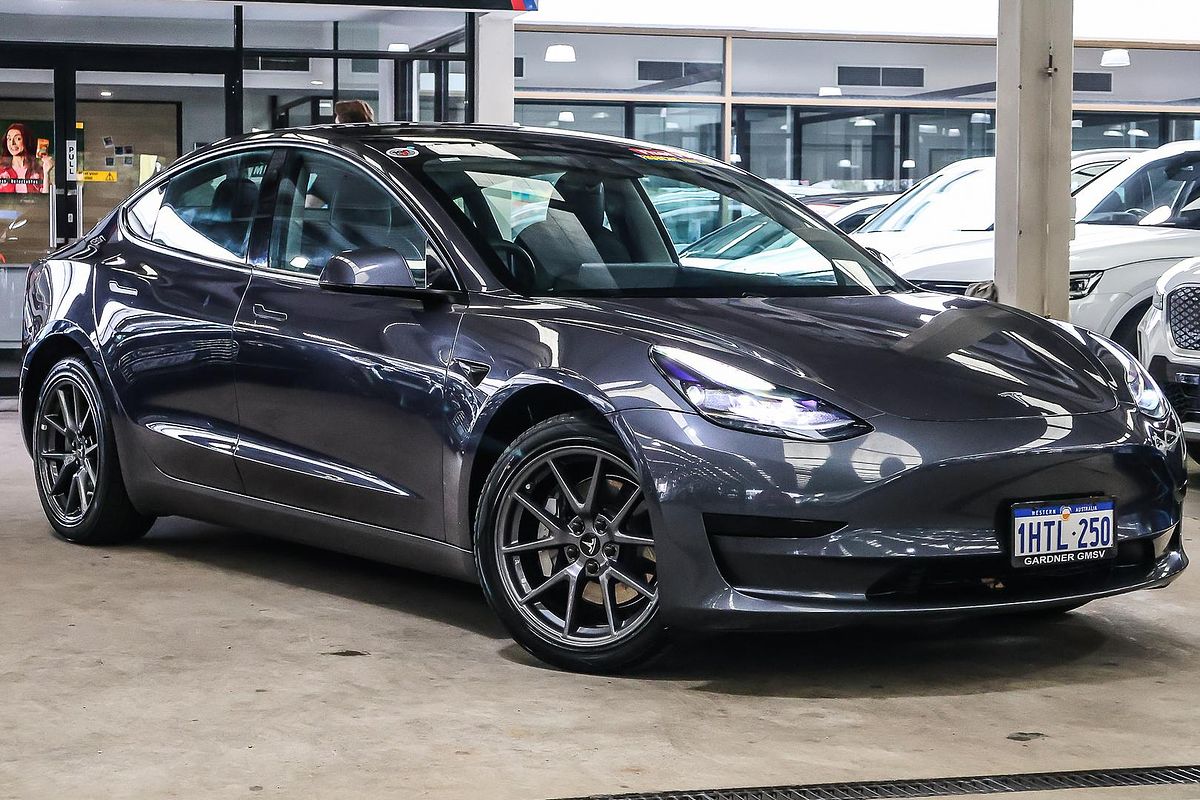 2022 Tesla Model 3 Rear-Wheel Drive