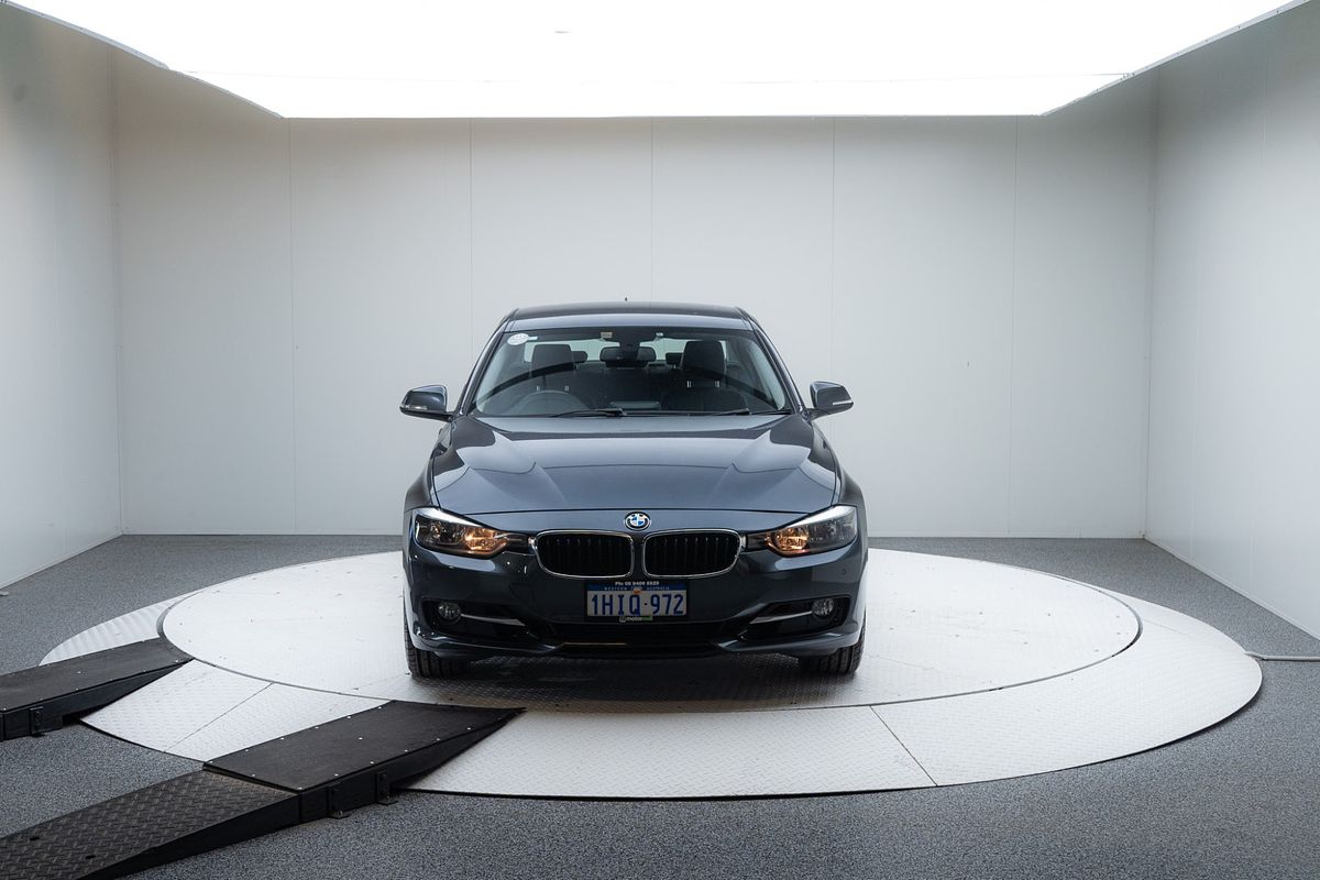 2012 BMW 3 Series 320i F30