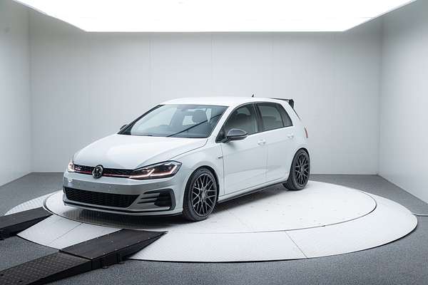 2017 Volkswagen Golf GTI 7