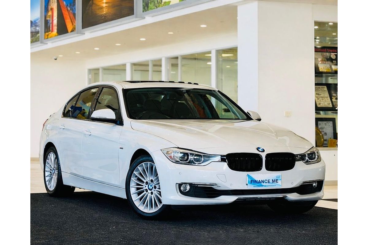 2013 BMW 3 Series 320i F30