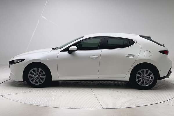 2021 Mazda 3 G20 Pure BP Series thumb-4