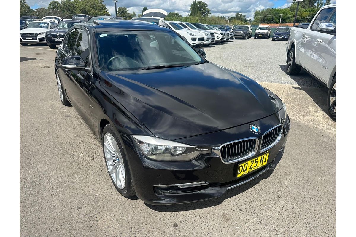 2013 BMW 3 Series 320i F30