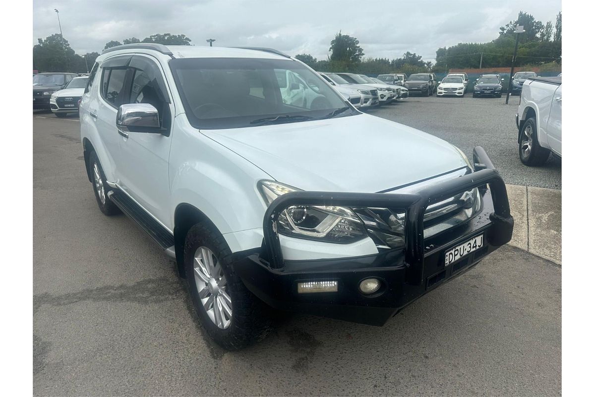 2017 Isuzu MU-X LS-T