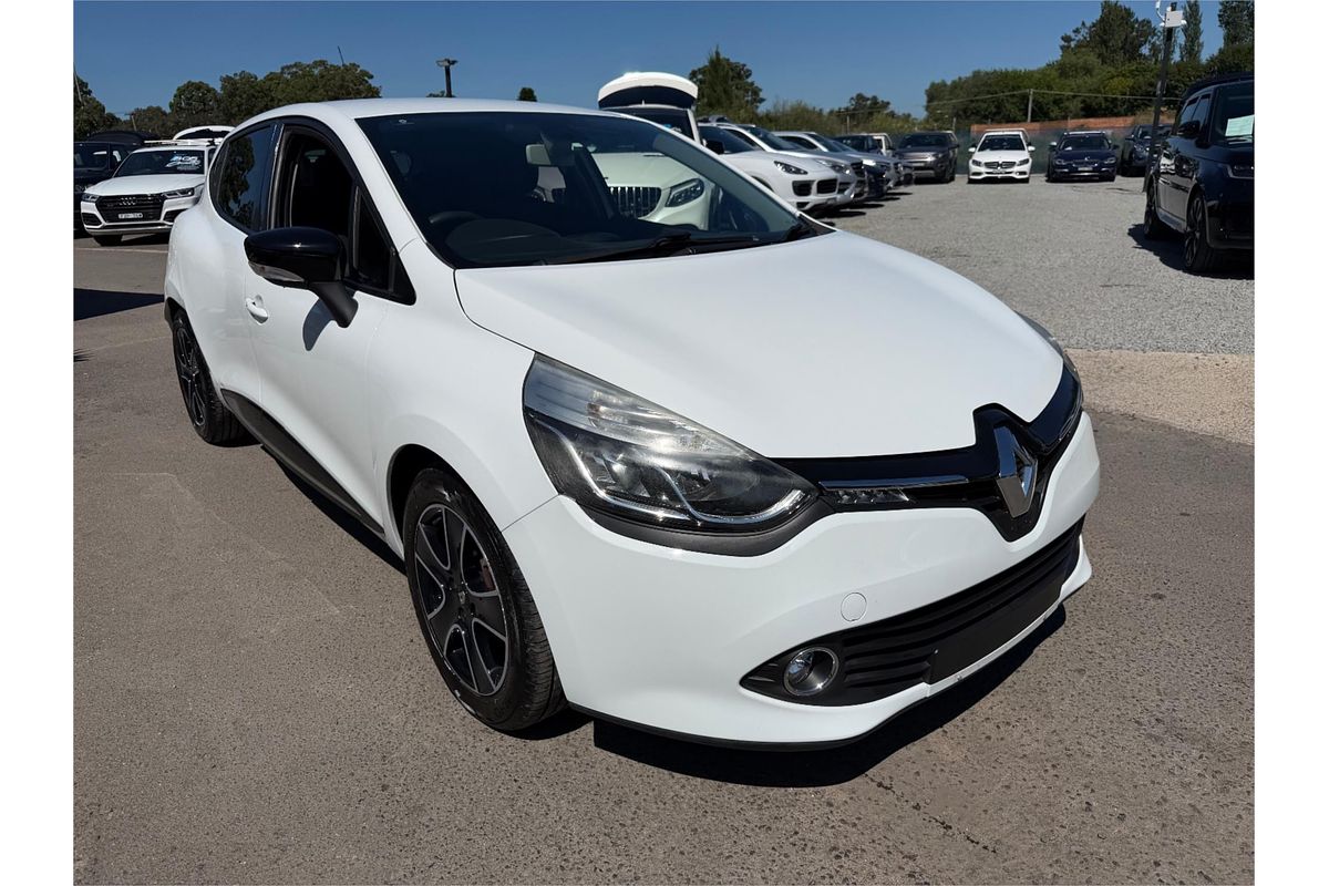 2016 Renault Clio Expression IV B98