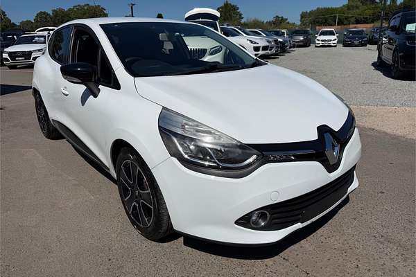2016 Renault Clio Expression IV B98