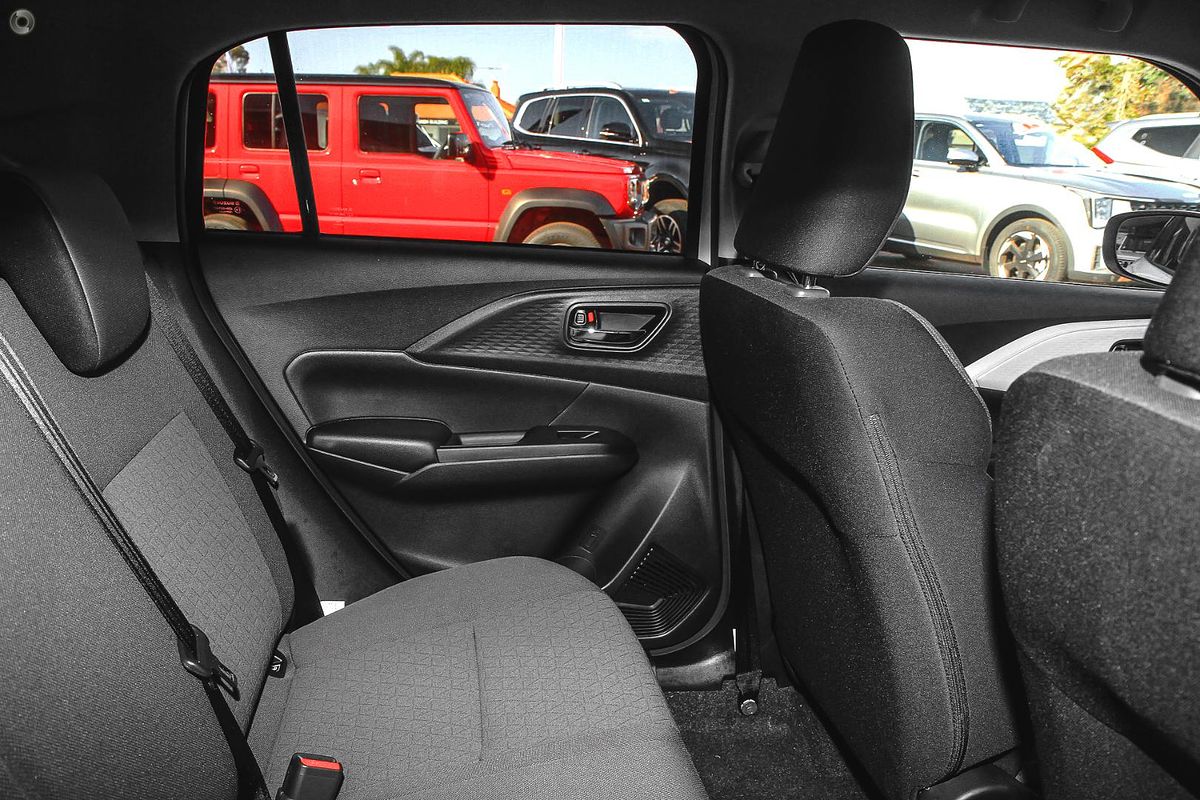 2026 Suzuki Swift Hybrid Plus UZ