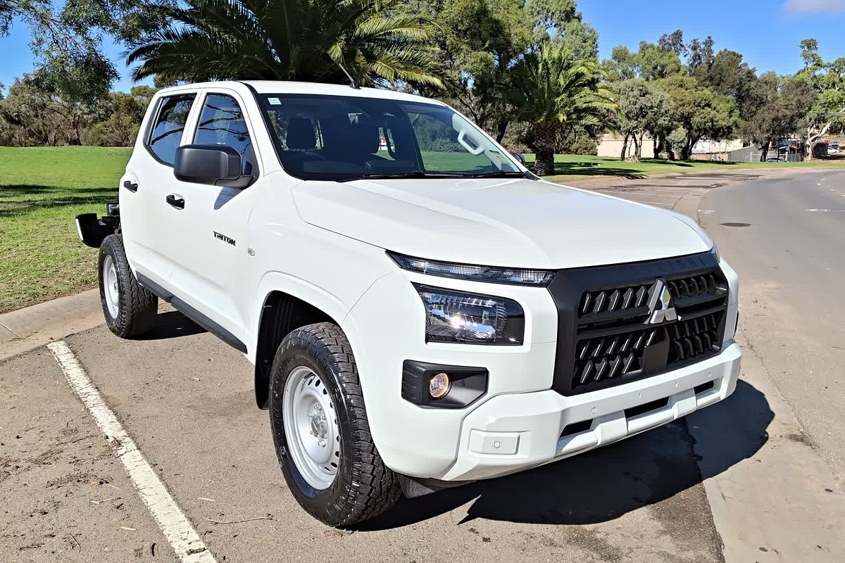 2025 Mitsubishi Triton GLX MV 4X4