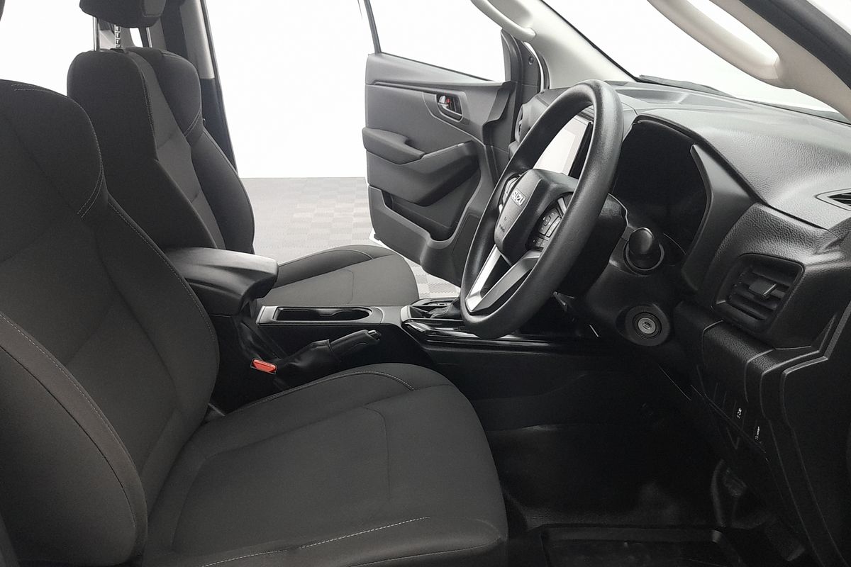 2021 Isuzu D-MAX SX High Ride  Rear Wheel Drive