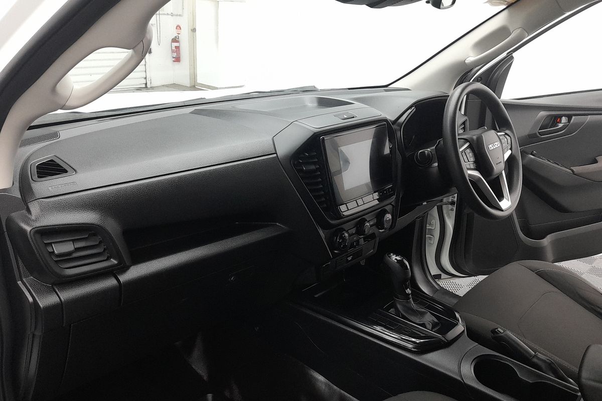 2021 Isuzu D-MAX SX High Ride  Rear Wheel Drive