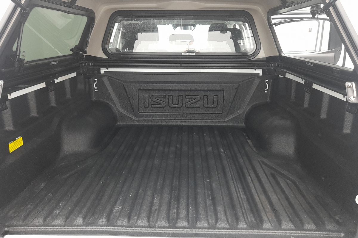 2021 Isuzu D-MAX SX High Ride  Rear Wheel Drive