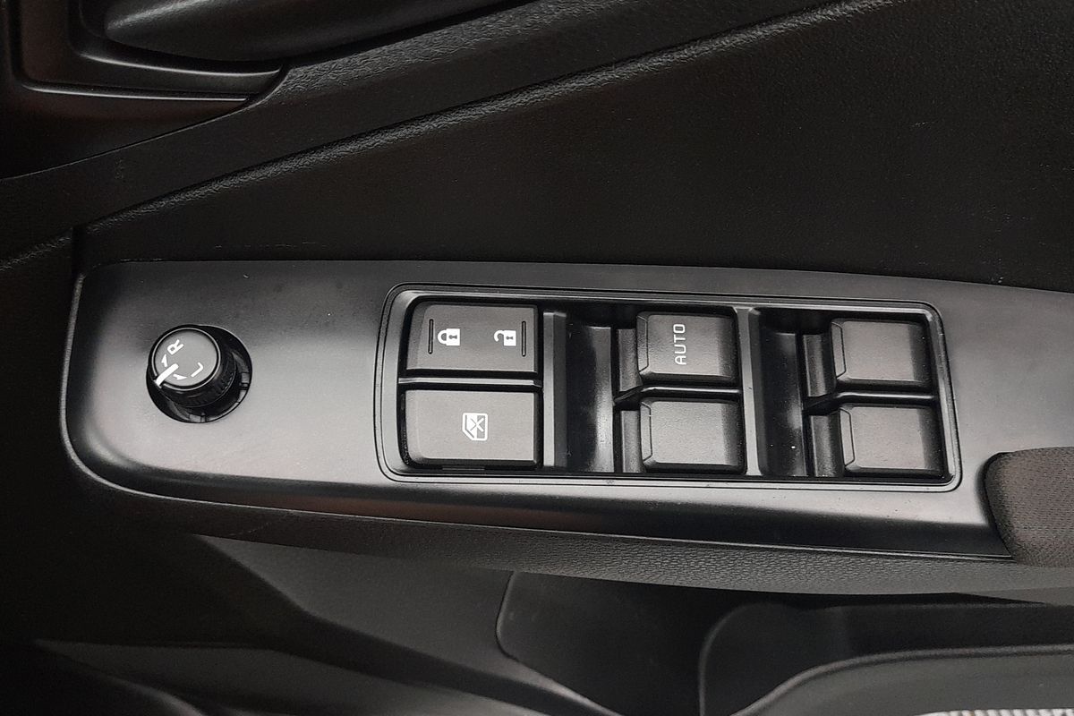 2021 Isuzu D-MAX SX High Ride  Rear Wheel Drive