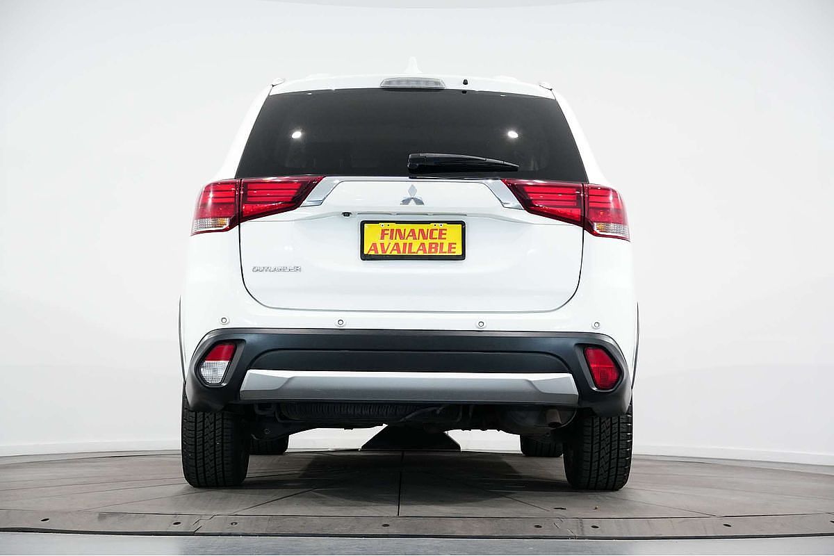 2016 Mitsubishi Outlander Exceed ZK