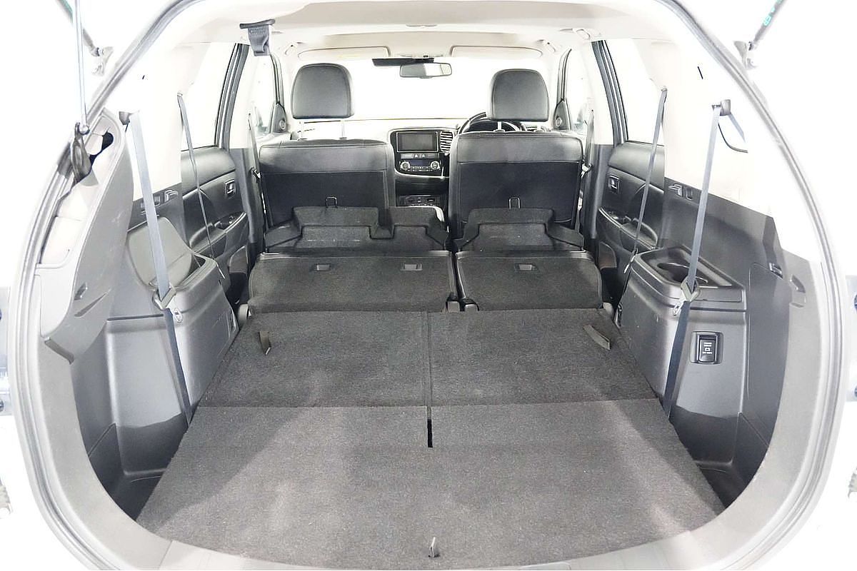 2016 Mitsubishi Outlander Exceed ZK