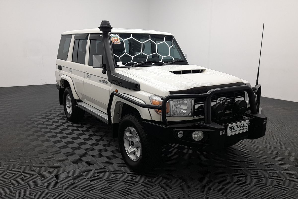 2022 Toyota Landcruiser GXL VDJ76R