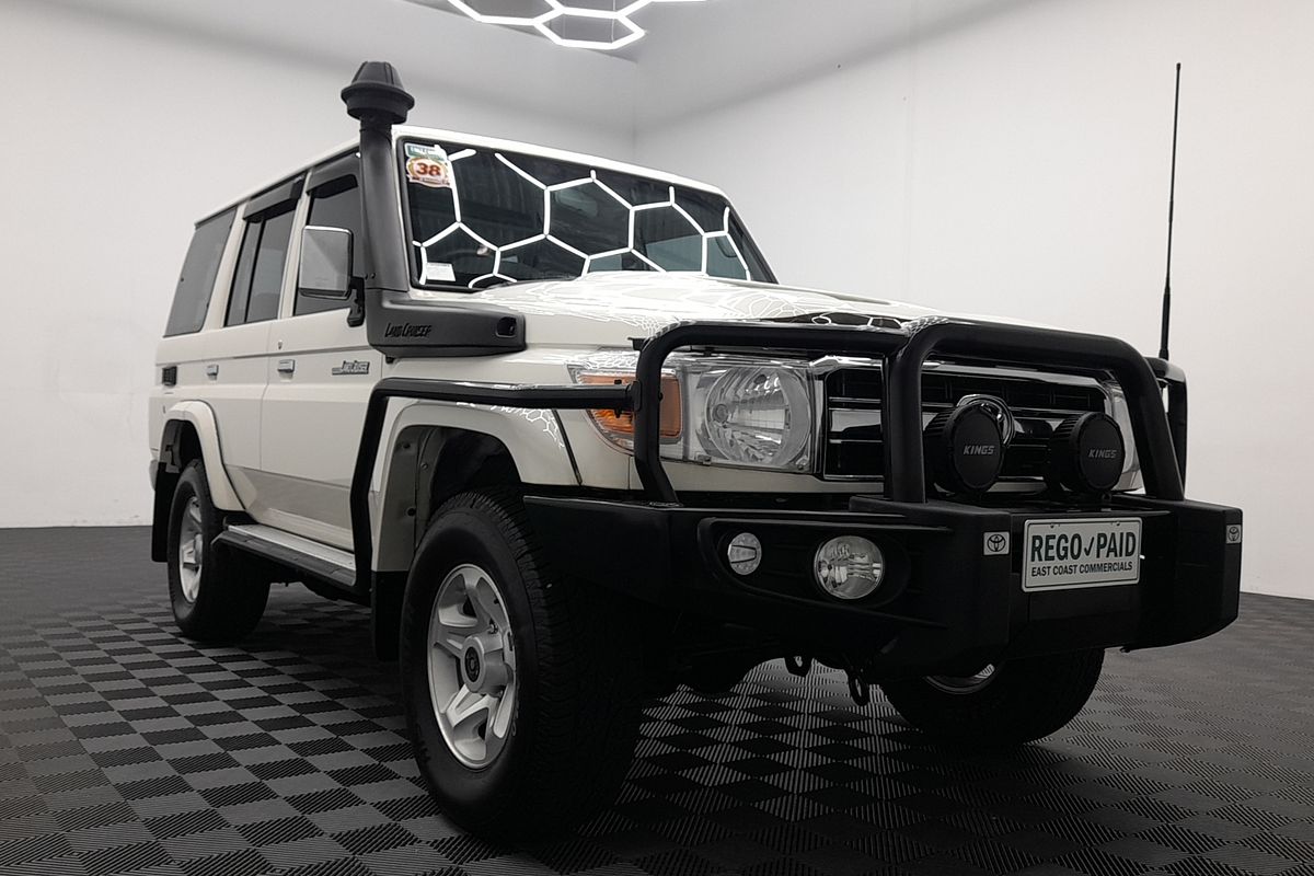 2022 Toyota Landcruiser GXL VDJ76R