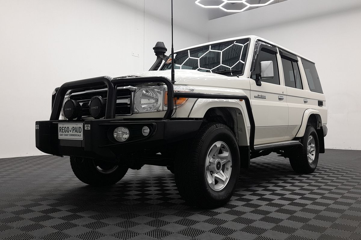 2022 Toyota Landcruiser GXL VDJ76R