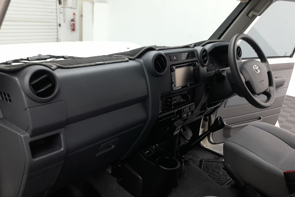 2022 Toyota Landcruiser GXL VDJ76R