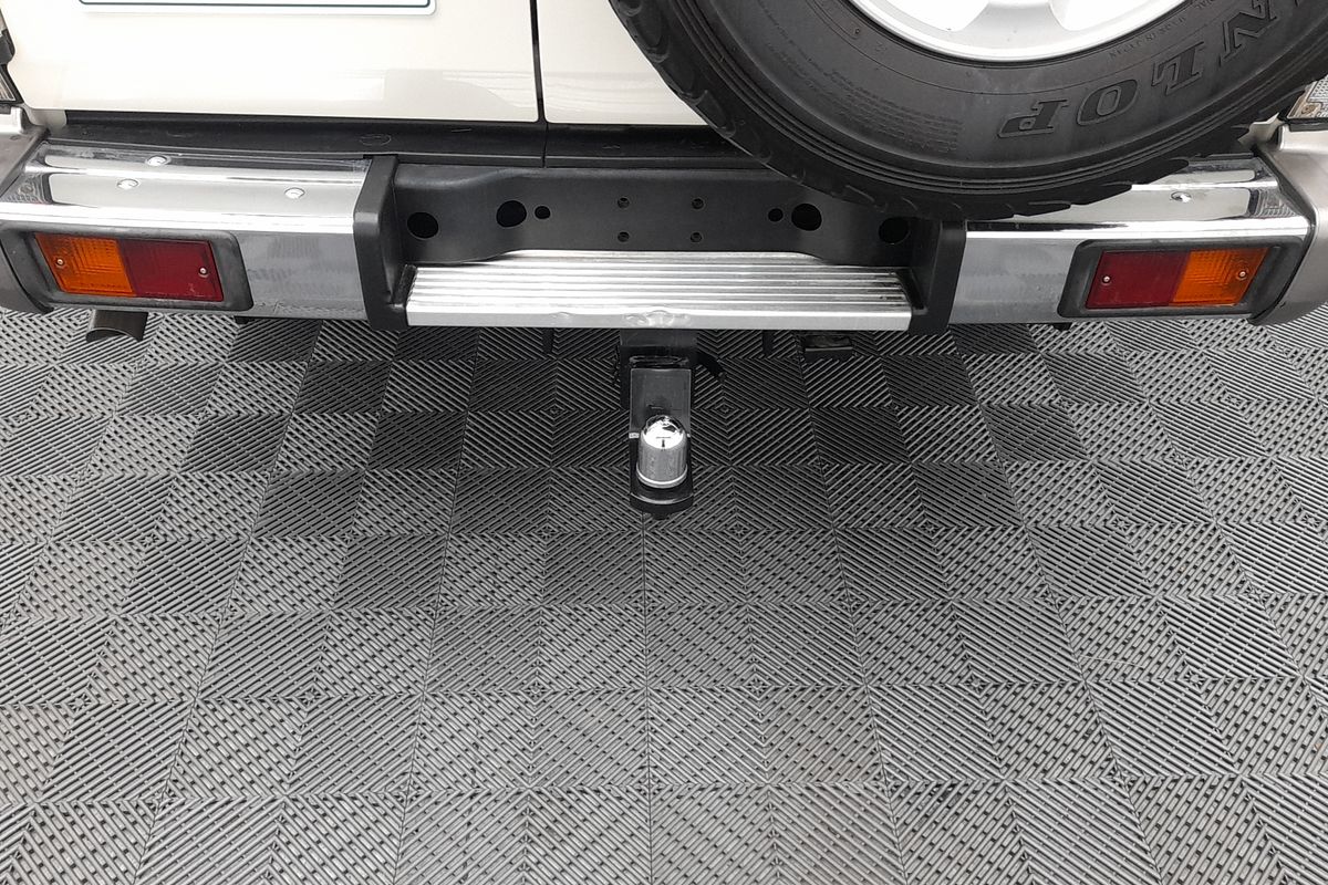 2022 Toyota Landcruiser GXL VDJ76R