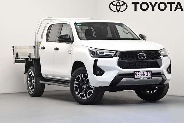 2025 Toyota Hilux SR5 48V GUN126R 4X4