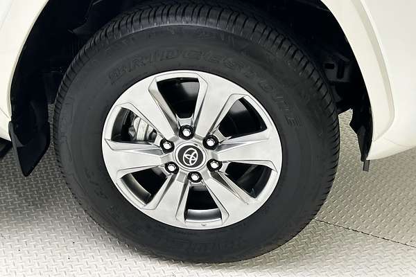2023 Toyota Landcruiser VX FJA300R thumb-9