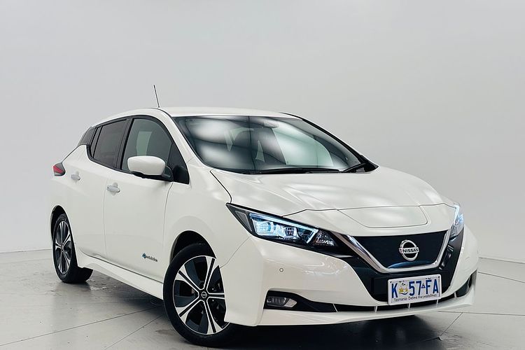 2021 Nissan LEAF  ZE1