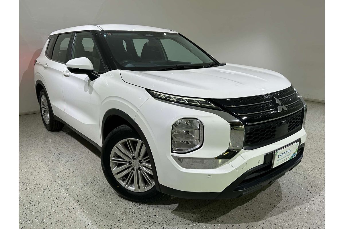 2023 Mitsubishi Outlander ES ZM