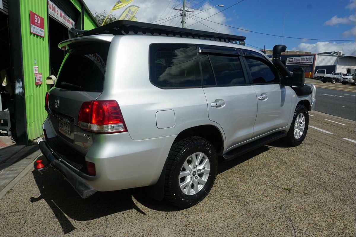 2011 Toyota Landcruiser GXL VDJ200R