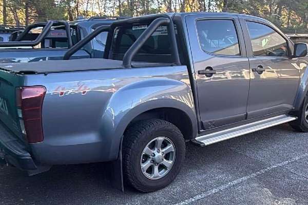 2019 Isuzu D-MAX SX 4X4 thumb-3