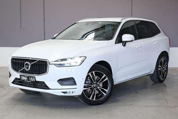 2021 Volvo XC60 T5 Momentum