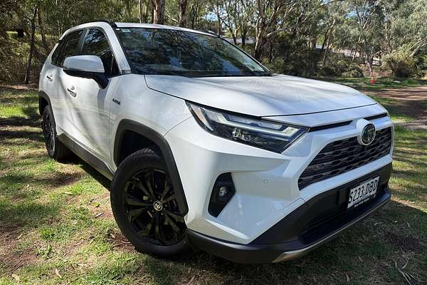 2024 Toyota RAV4 Cruiser AXAH52R thumb-0