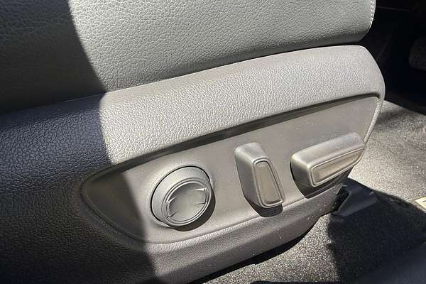 2024 Toyota RAV4 Cruiser AXAH52R thumb-9