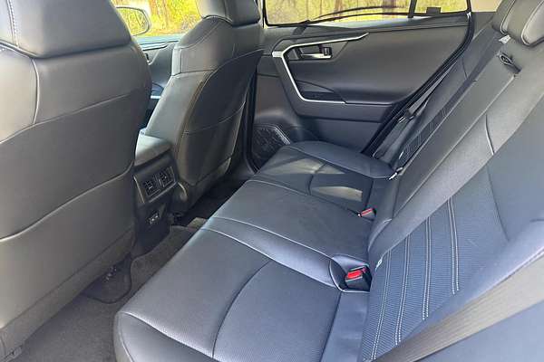 2024 Toyota RAV4 Cruiser AXAH52R thumb-15